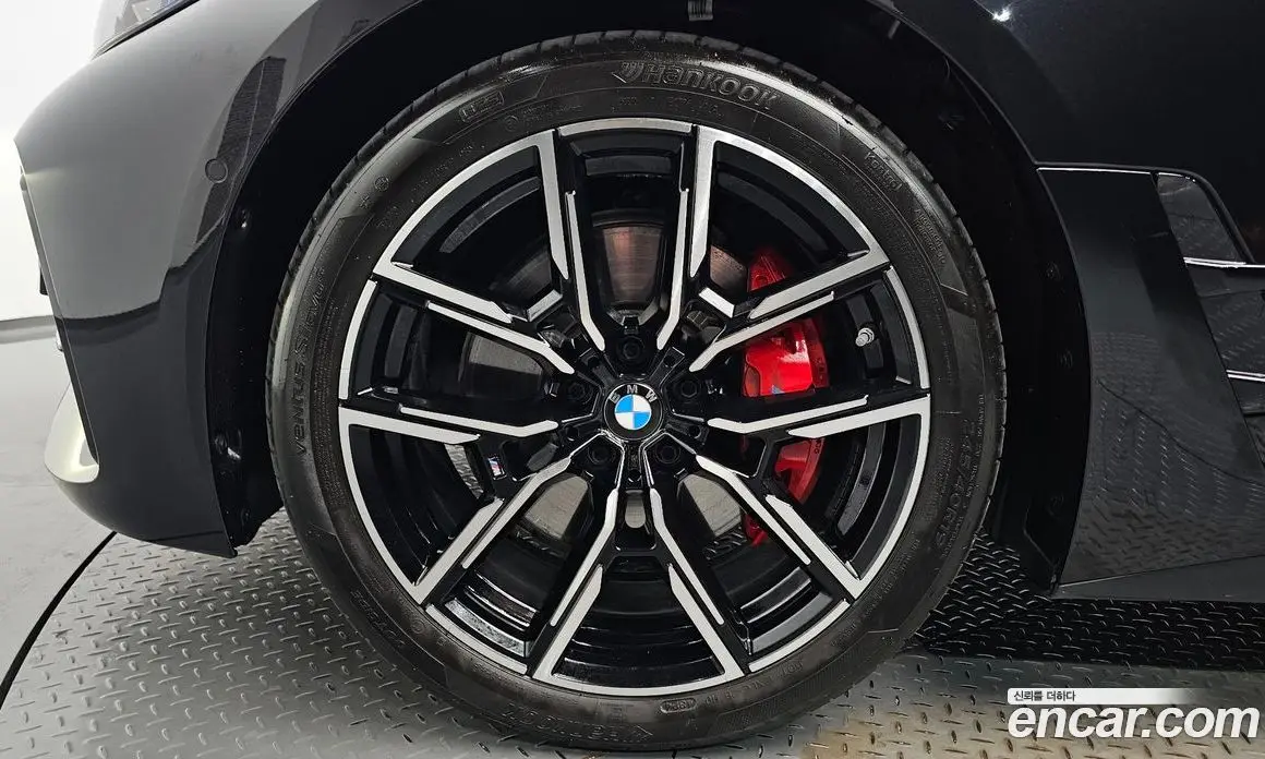 BMW 4 серия 2025 2.0 автомат (гидро), фото 4