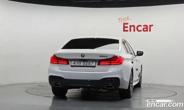 BMW 5 серия 2017 2.0 автомат (гидро), миниатюра 4 BMW 5 серия 2017 2.0 автомат (гидро), миниатюра 4