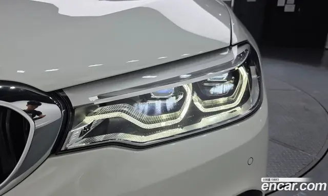 BMW 5 серия 2017 2.0 автомат (гидро), миниатюра 8 BMW 5 серия 2017 2.0 автомат (гидро), миниатюра 8