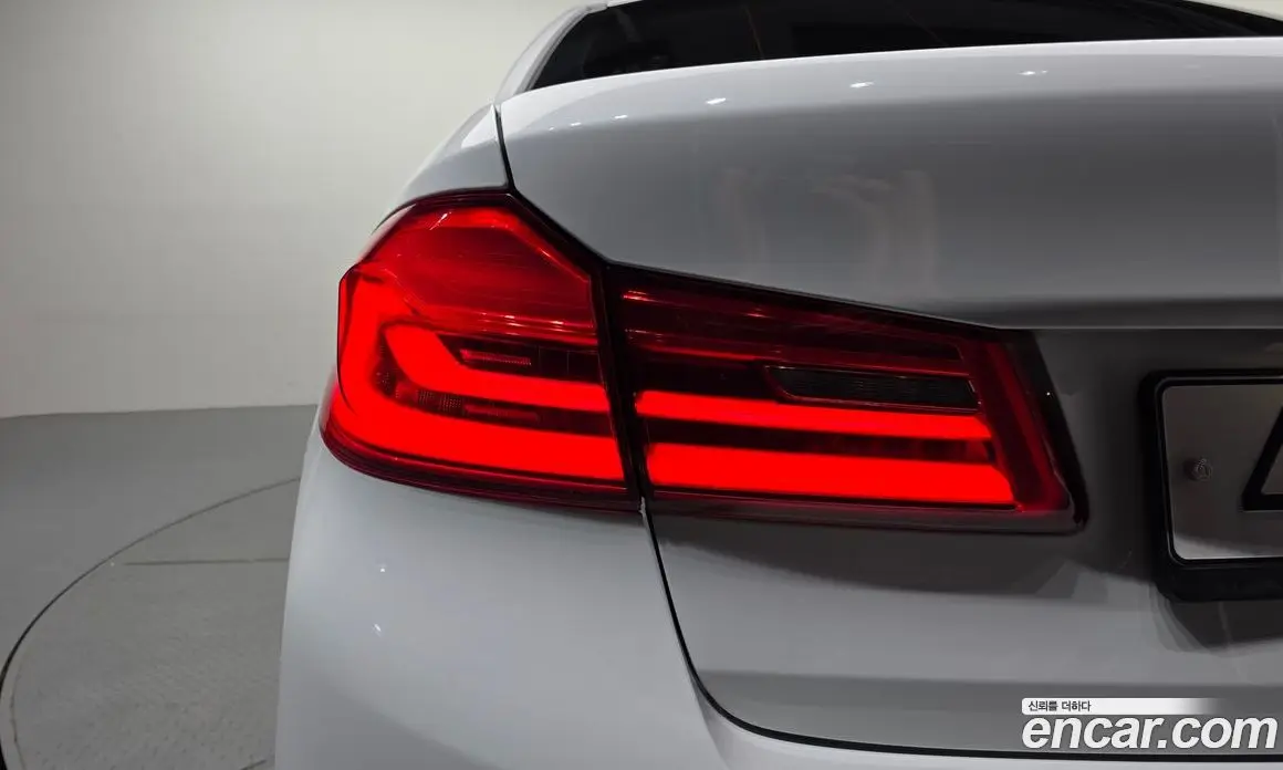 BMW 5 серия 2017 2.0 автомат (гидро), фото 9 BMW 5 серия 2017 2.0 автомат (гидро), фото 9