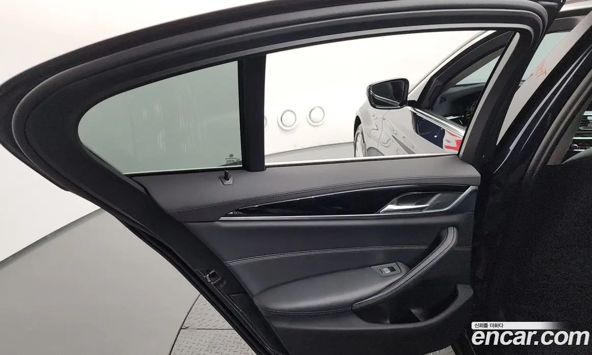 BMW 5 серия 2019 2.0 автомат (гидро), фото 15