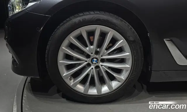 BMW 5 серия 2019 2.0 автомат (гидро), миниатюра 5 BMW 5 серия 2019 2.0 автомат (гидро), миниатюра 5
