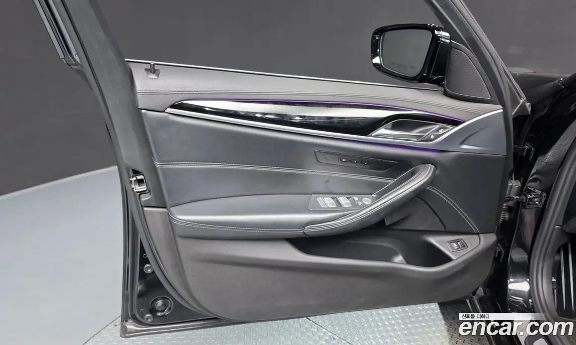 BMW 5 серия 2019 2.0 автомат (гидро), фото 14 BMW 5 серия 2019 2.0 автомат (гидро), фото 14