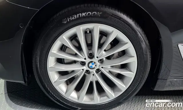 BMW 5 серия 2019 2.0 автомат (гидро), миниатюра 5 BMW 5 серия 2019 2.0 автомат (гидро), миниатюра 5