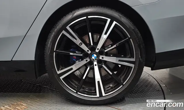 BMW 5 серия 2023 2.0 автомат (гидро), миниатюра 6 BMW 5 серия 2023 2.0 автомат (гидро), миниатюра 6