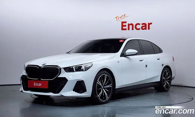 BMW 5 серия, 2024, 37 679 км