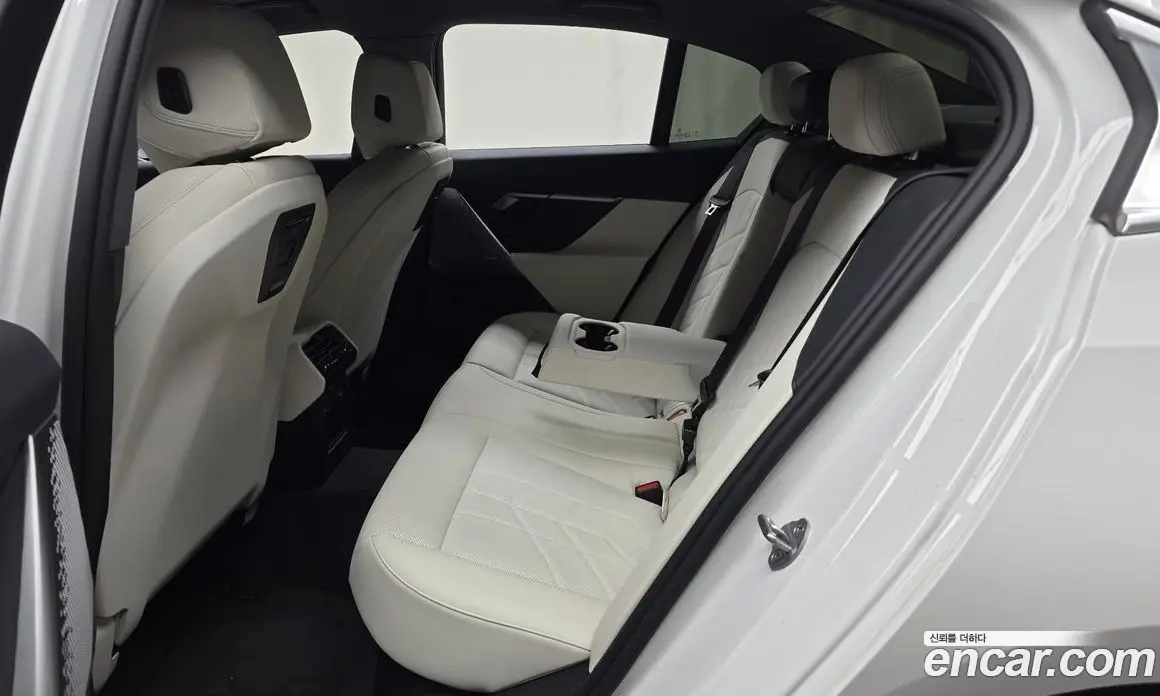 BMW 5 серия 2024 2.0 автомат (гидро), фото 17 BMW 5 серия 2024 2.0 автомат (гидро), фото 17