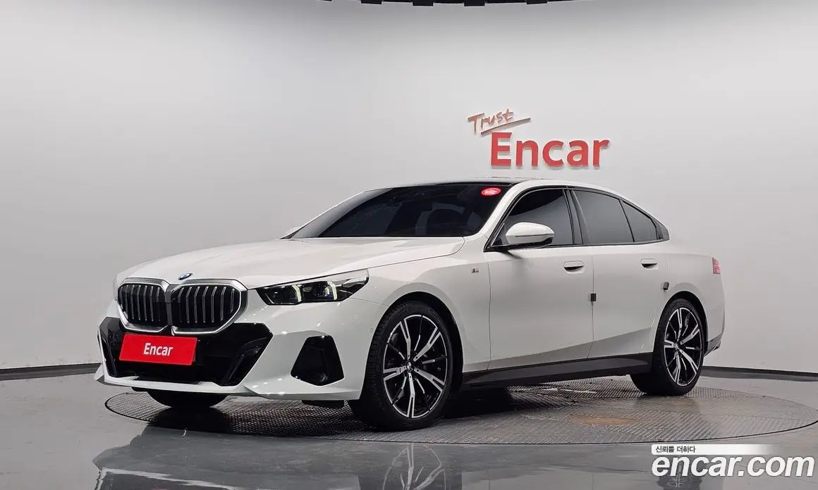 BMW 5 серия 2024 2.0 автомат (гидро), фото 1 BMW 5 серия 2024 2.0 автомат (гидро), фото 1