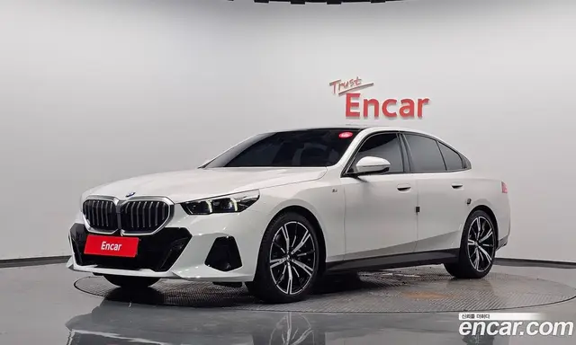BMW 5 серия, 2024, 23 176 км