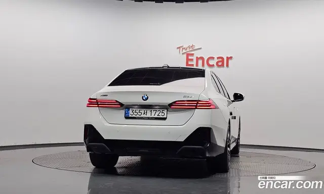 BMW 5 серия 2024 2.0 автомат (гидро), миниатюра 4 BMW 5 серия 2024 2.0 автомат (гидро), миниатюра 4