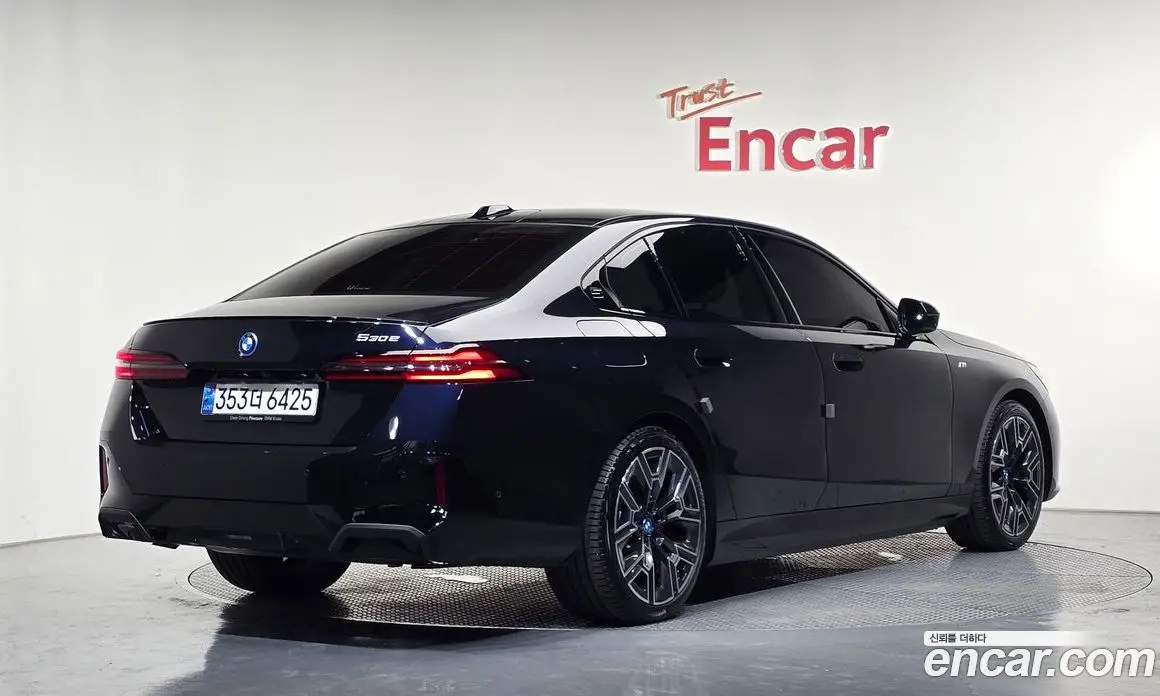 BMW 5 серия 2024 2.0 автомат (гидро), фото 2 BMW 5 серия 2024 2.0 автомат (гидро), фото 2