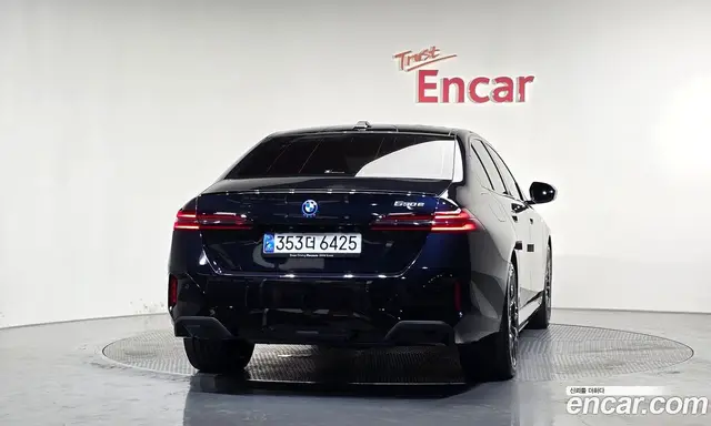 BMW 5 серия 2024 2.0 автомат (гидро), миниатюра 4 BMW 5 серия 2024 2.0 автомат (гидро), миниатюра 4