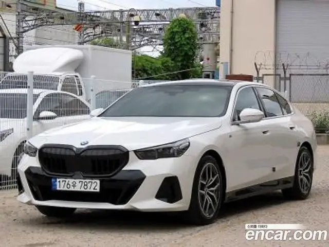 BMW 5 серия 2024 2.0 автомат (гидро), миниатюра 2
