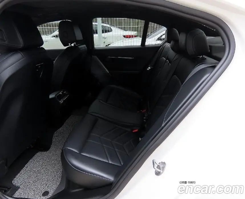 BMW 5 серия 2024 2.0 автомат (гидро), фото 12