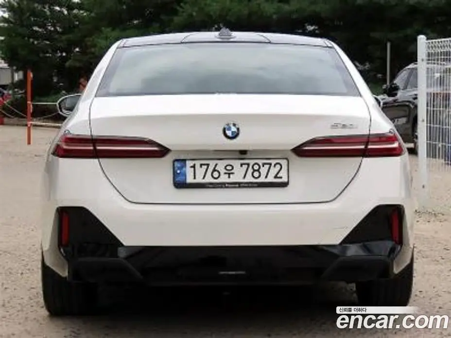 BMW 5 серия 2024 2.0 автомат (гидро), фото 4
