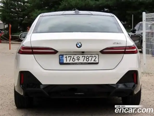 BMW 5 серия 2024 2.0 автомат (гидро), миниатюра 4