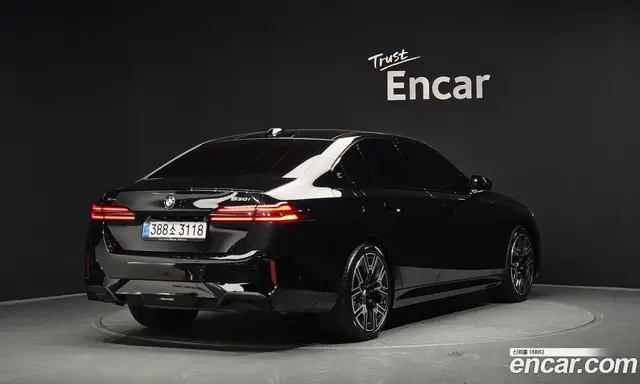 BMW 5 серия, 2025, 9 102 км