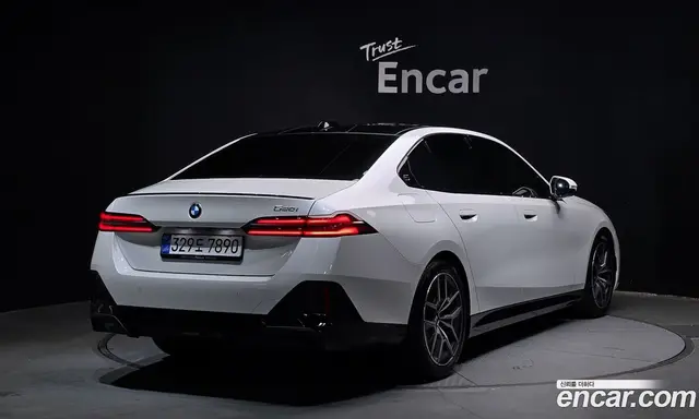 BMW 5 серия 2025 2.0 автомат (гидро), миниатюра 2