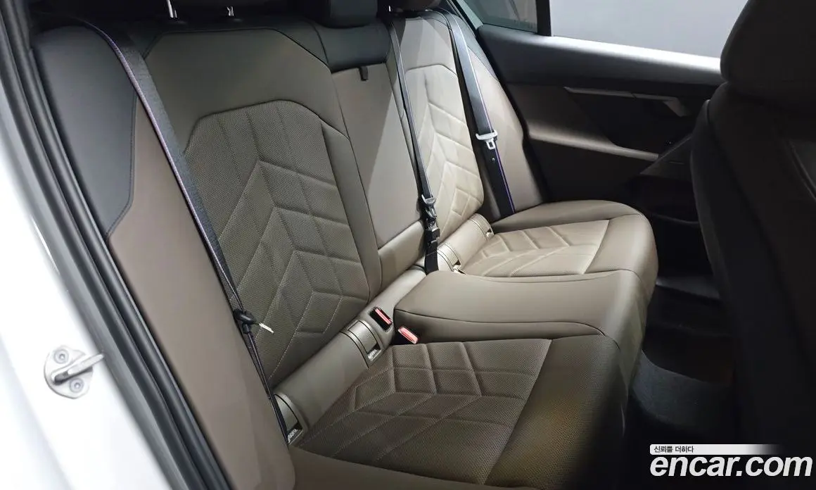 BMW 5 серия 2025 2.0 автомат (гидро), фото 17