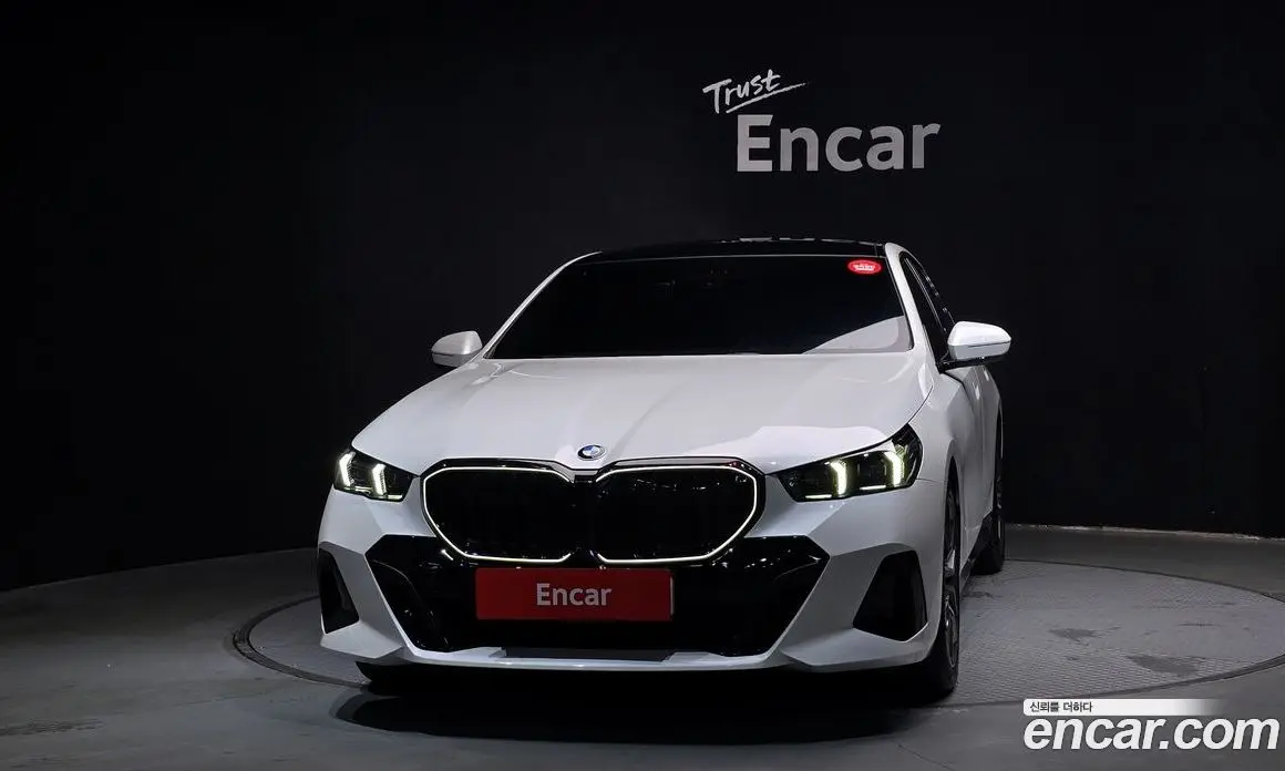 BMW 5 серия 2025 2.0 автомат (гидро), фото 3