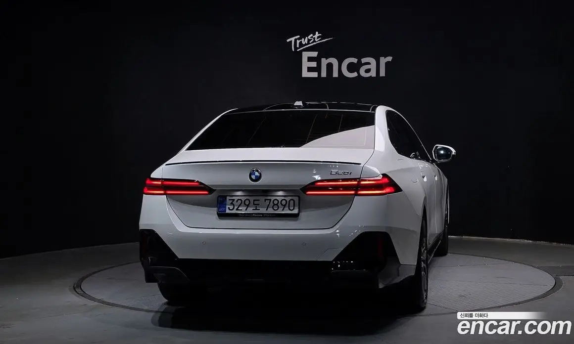 BMW 5 серия 2025 2.0 автомат (гидро), фото 4