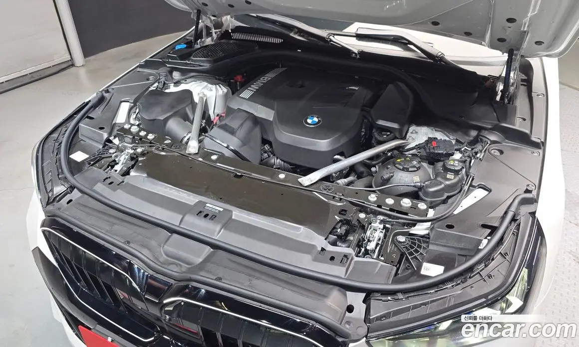 BMW 5 серия 2025 2.0 автомат (гидро), фото 6