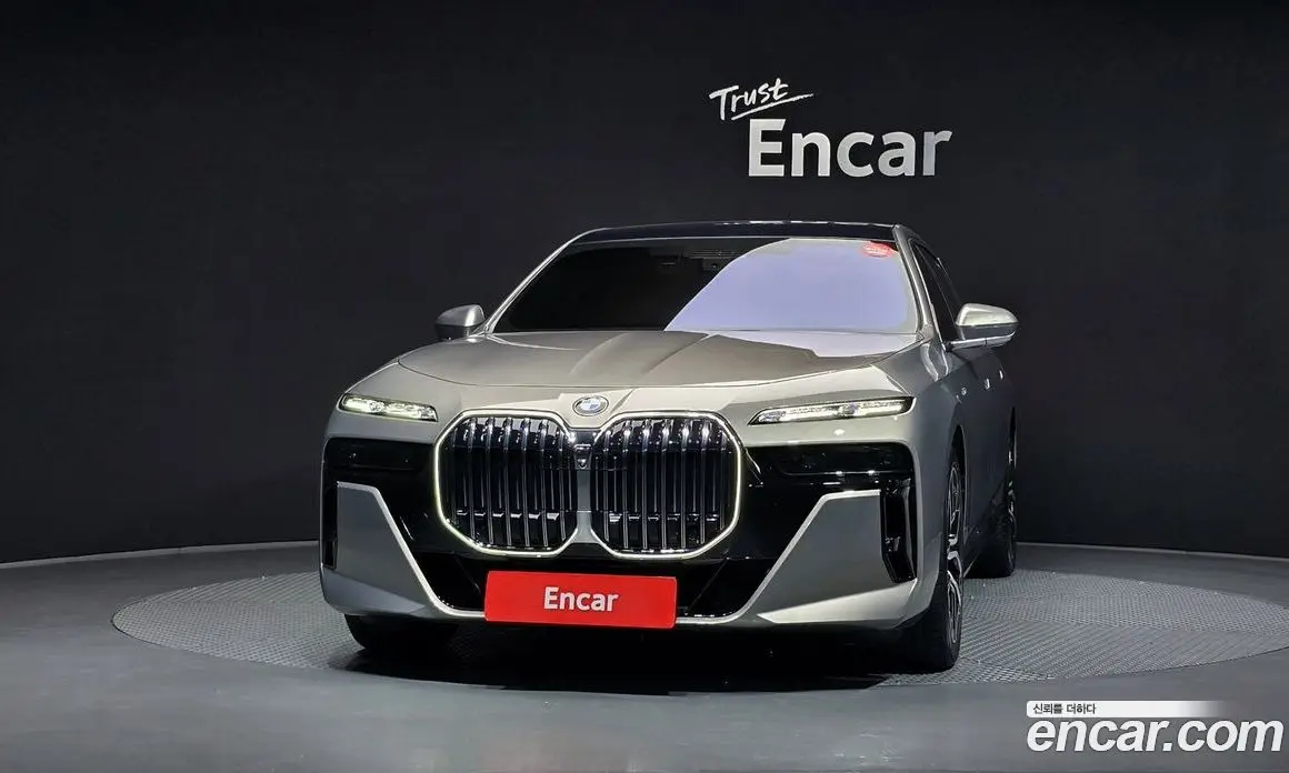 BMW 7 серия 2024 3.0 автомат (гидро), фото 3