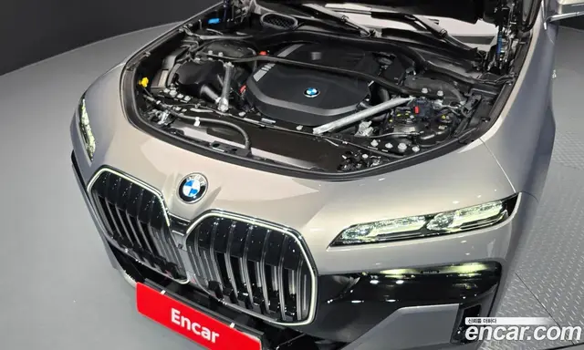 BMW 7 серия 2024 3.0 автомат (гидро), миниатюра 6