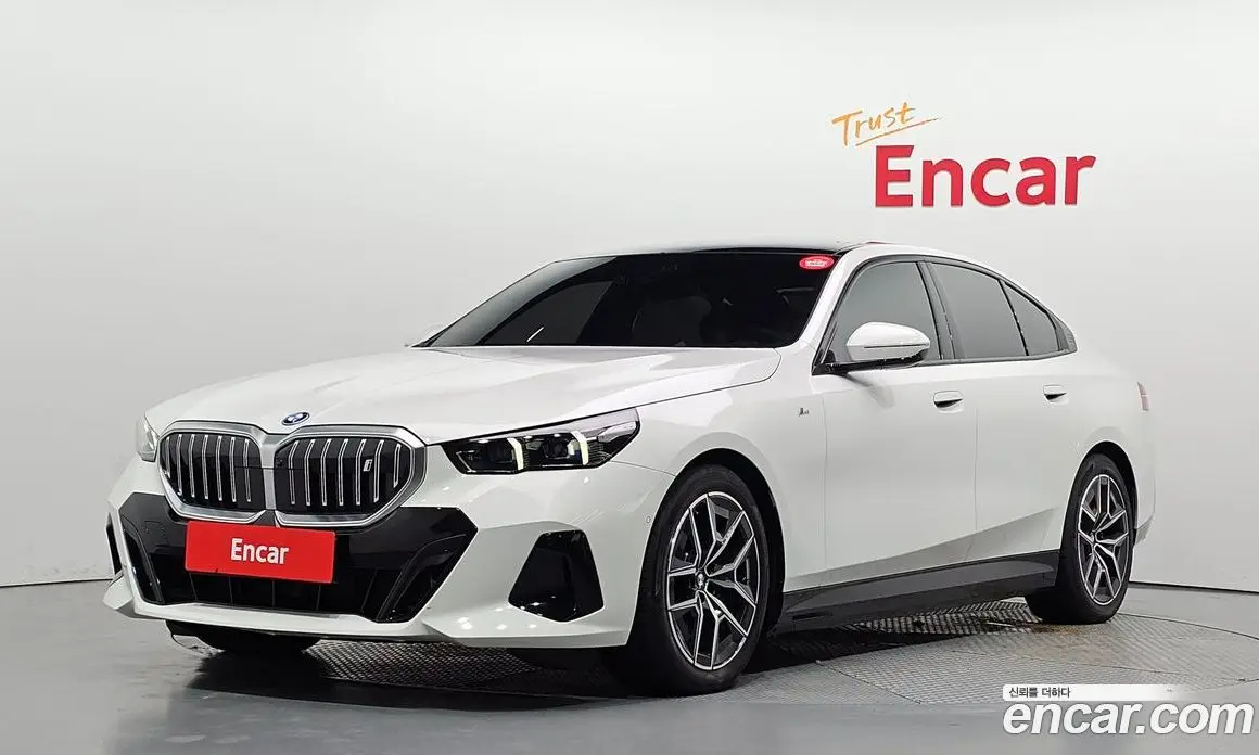 BMW i5 2025 0.2 автомат (гидро), фото 1 BMW i5 2025 0.2 автомат (гидро), фото 1