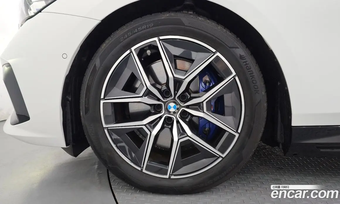 BMW i5 2025 0.2 автомат (гидро), фото 5 BMW i5 2025 0.2 автомат (гидро), фото 5