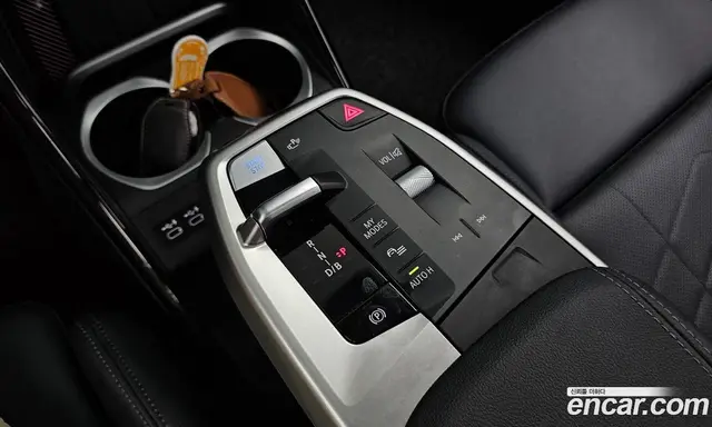 BMW iX1 2023 0.2 автомат (гидро), миниатюра 12