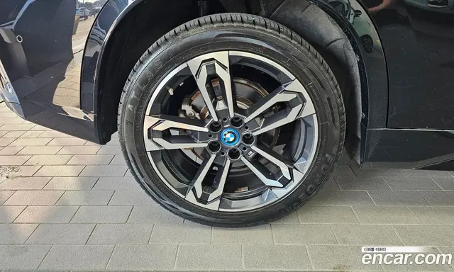 BMW iX1 2023 0.2 автомат (гидро), миниатюра 5