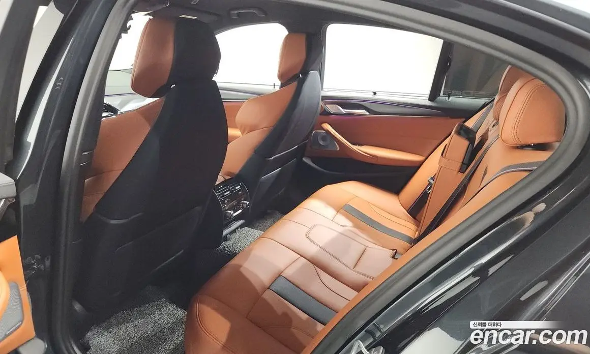 BMW M5 2020 4.4 автомат (гидро), фото 16 BMW M5 2020 4.4 автомат (гидро), фото 16