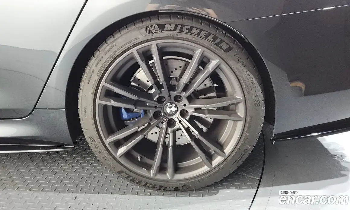 BMW M5 2020 4.4 автомат (гидро), фото 7 BMW M5 2020 4.4 автомат (гидро), фото 7