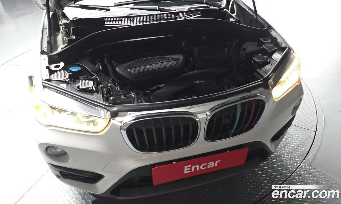 BMW X1 2018 2.0 автомат (гидро), фото 5