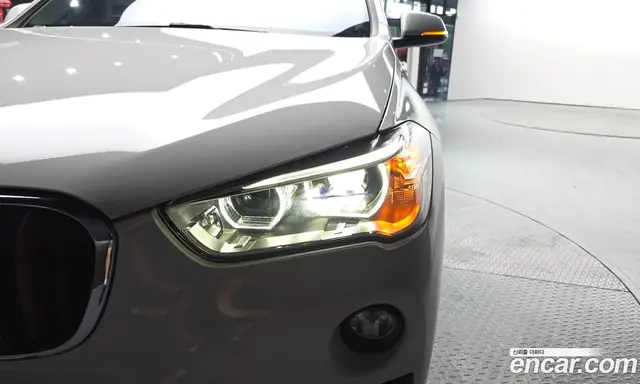 BMW X1 2018 2.0 автомат (гидро), миниатюра 7