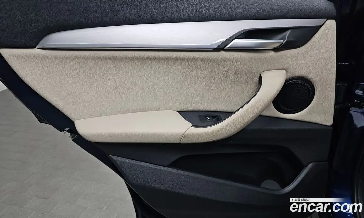 BMW X1 2020 2.0 автомат (гидро), фото 14