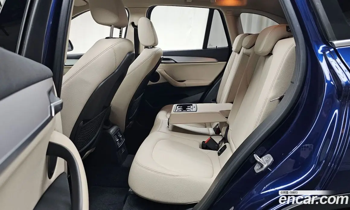 BMW X1 2020 2.0 автомат (гидро), фото 17