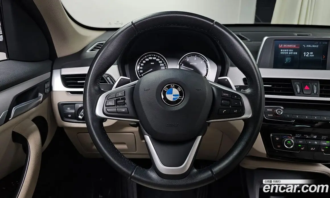 BMW X1 2020 2.0 автомат (гидро), фото 18