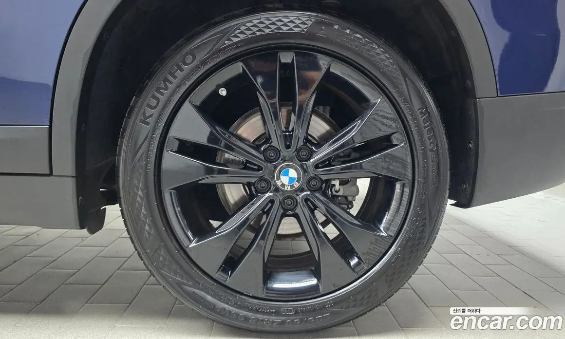BMW X1 2020 2.0 автомат (гидро), фото 6