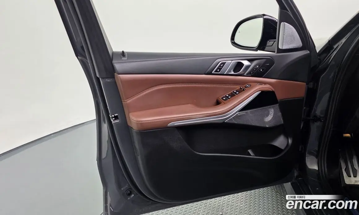 BMW X5 2023 3.0 автомат (гидро), фото 14