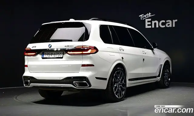 BMW X7 2025 3.0 автомат (гидро), миниатюра 2