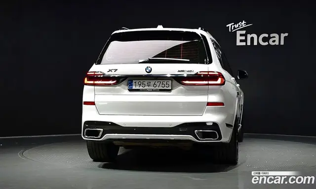 BMW X7 2025 3.0 автомат (гидро), миниатюра 4