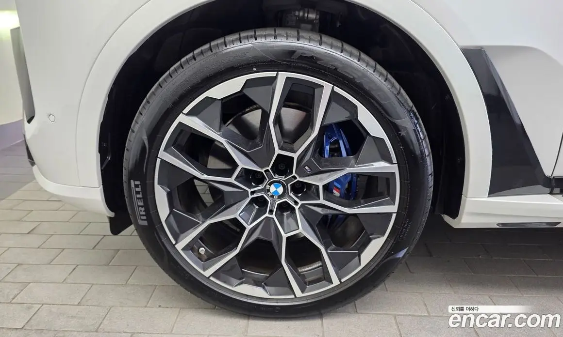 BMW X7 2025 3.0 автомат (гидро), фото 5