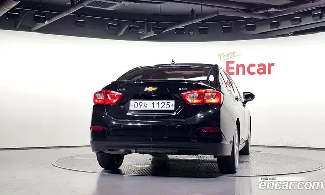 Chevrolet Cruze 2017 1.4 автомат (гидро), миниатюра 4 Chevrolet Cruze 2017 1.4 автомат (гидро), миниатюра 4