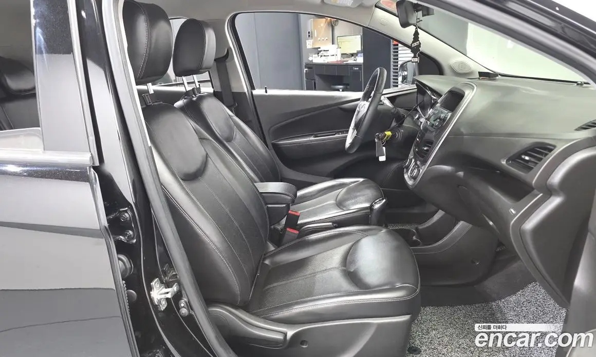 Chevrolet Spark 2017 1.0 автомат (гидро), фото 17