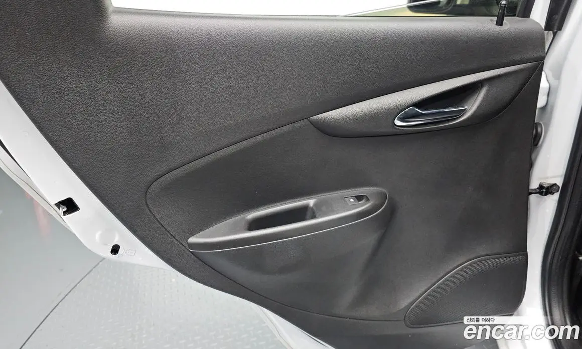 Chevrolet Spark 2017 1.0 автомат (гидро), фото 14
