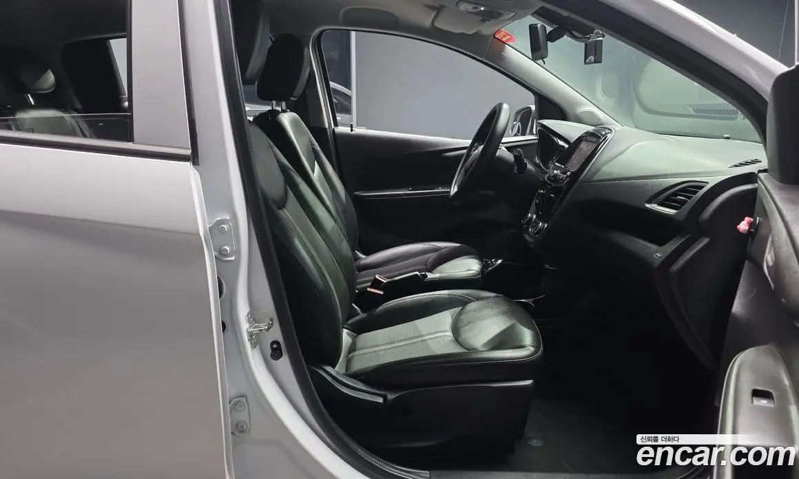 Chevrolet Spark 2021 1.0 автомат (гидро), фото 17