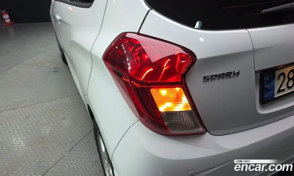 Chevrolet Spark 2021 1.0 автомат (гидро), фото 9