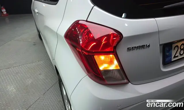 Chevrolet Spark 2021 1.0 автомат (гидро), миниатюра 9